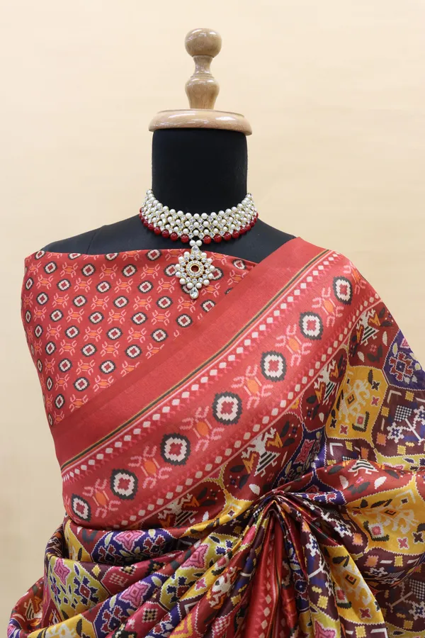 Red_Smooth_Silk_Saree_With_Patola_Print